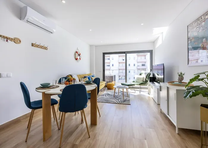 Monte - Elly Apartament *